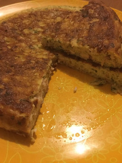Una foto de Tortilla de pollo asado