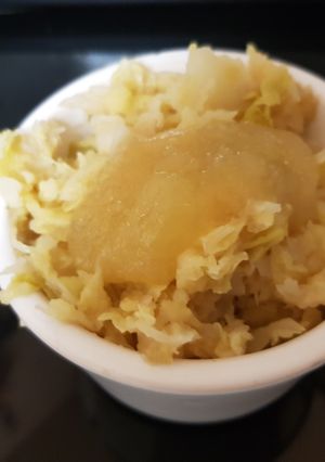 A picture of My Apple Cabbage.