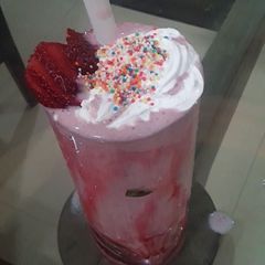 A picture of Strawberry milkshake.