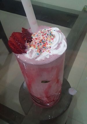 A picture of Strawberry milkshake.