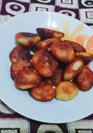 झटपट गुलगुले (Jhatpat gulgule recipe in hindi) रेसिपी मुख्य फोटो
