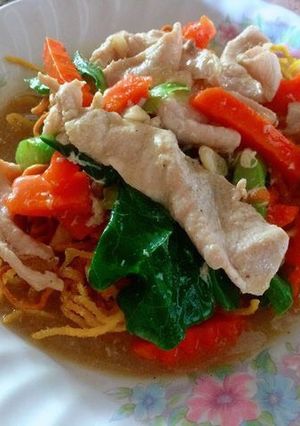 รูปของ ราดหน้าหมูหมี่กรอบ