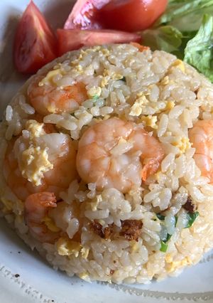 A picture of Rice Cooker Prawn Fried Rice.