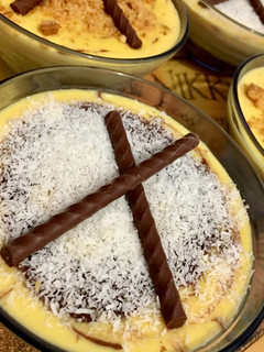 Una foto de Natillas de vainilla y chocolate