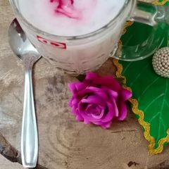 A picture of Rose-sago kheer.