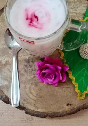 A picture of Rose-sago kheer.