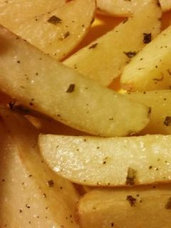 Una foto de HU3RAz♡ Papitas al Horno ;)