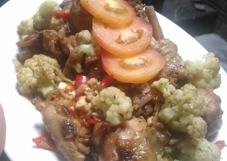 Ayam Goreng Telor Asin