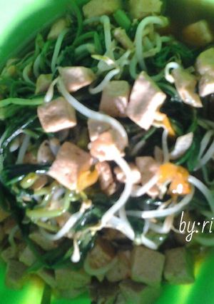 Foto resep Tumis kangkung tauge tahu
