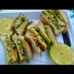 A picture of Sardine sandwich.