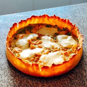 Masa de tarta con agua hirviendo