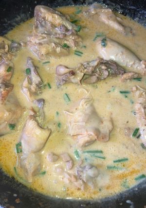 Una foto de Pollo al verdeos con papas!!!😋
