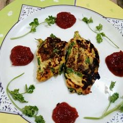 A picture of Spinach fry stuffed with sweet corn (Bora).