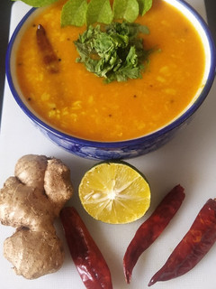 અડદ ની દાળ (Urad Dal Recipe In Gujarati) રેસીપી મુખ્ય ફોટો