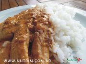 Una foto de butter chicken