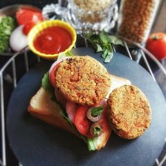 A picture of Baked Quinoa and Soya Sandwich Patties.
