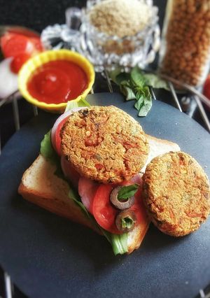 A picture of Baked Quinoa and Soya Sandwich Patties.