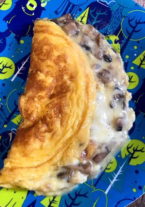 Una foto de Omelette con champiñones y queso
