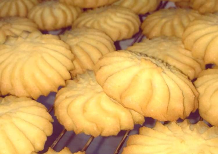 Step-by-Step Guide to Make Favorite Butter cookie