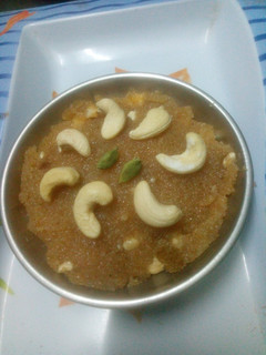 दानेदार सूजी हलवा (Danedar suji halwa recipe in hindi) रेसिपी मुख्य फोटो