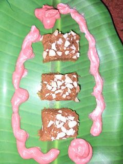 टमाटर की टेस्टी बर्फी (tamatar ki tasty barfi recipe in Hindi) रेसिपी मुख्य फोटो