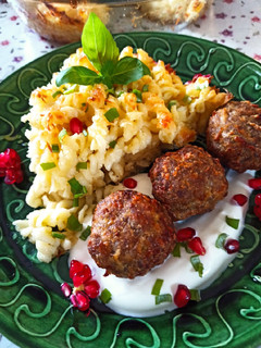 Sajtos, fűszeres húsgolyó, forró levegős sütőben recept fotója