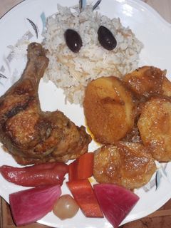صورة لوصفة طاجين البطاطس بالدجاج مع الارز 😋👍