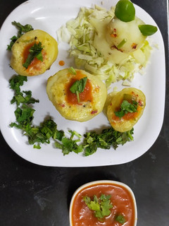 ફરાળી સ્ટફ્ડ આલૂ હાંડી(farali stuff alu handi in Gujarati) રેસીપી મુખ્ય ફોટો
