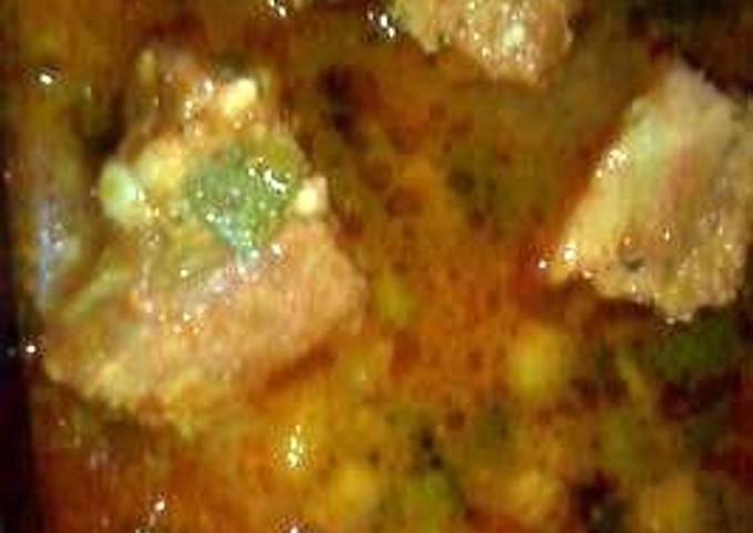 Costillas de cerdo en salsa con calabacita y elote Receta de Maria Del  Carmen Velasco Escribano- Cookpad