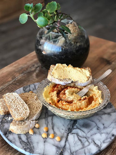 Una foto de Hummus