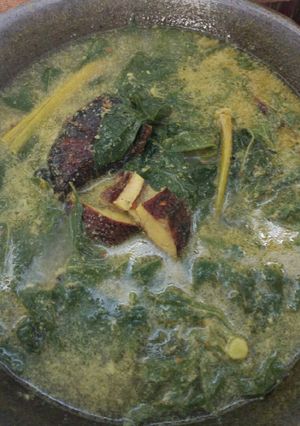 Foto resep Gulai ikan asap dan daun singkong