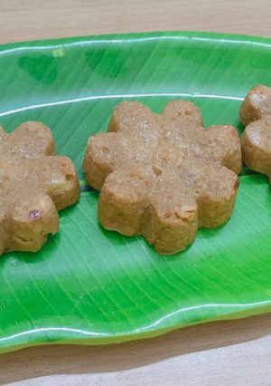 A picture of Banana Oats Cake 🍌 | Eggless & Healthy Treat.