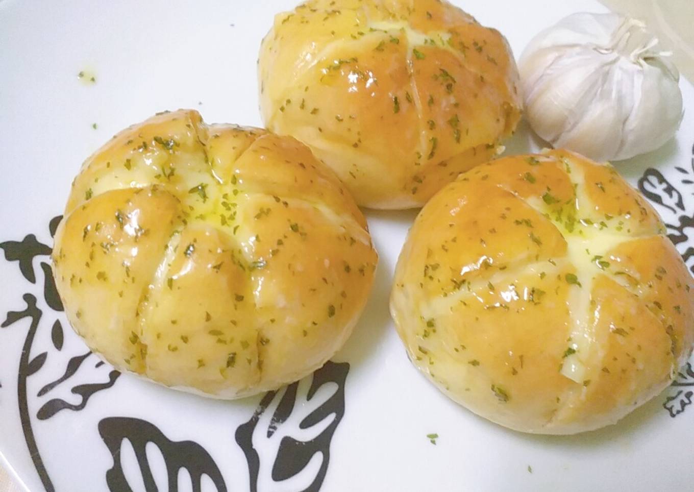 Korean garlic cheese bread