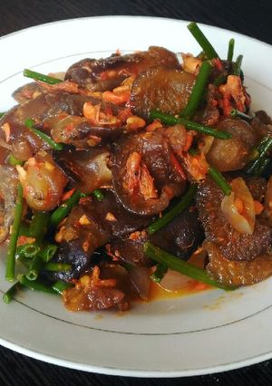 Foto resep Tumis jamur kuping daun bunga bawang