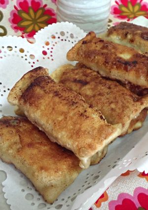 A picture of Crispy Shrimp Potstickers.
