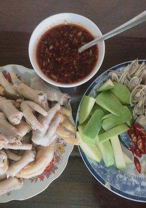 Hình của món Chân gà trộn xoài siêu cay + trà tắc 😍😍🤤🤤.