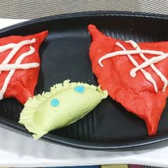 A picture of Stuffed fondant.