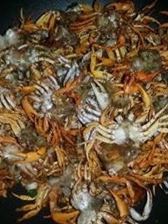 Hình của món Cua rang muối tôm.