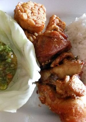 Foto resep Ayam goreng with sambal korek