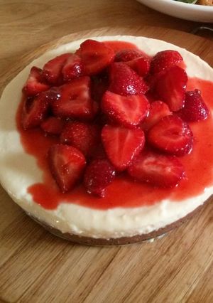 A picture of Strawberry Cheesecake.