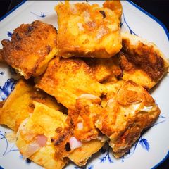 A picture of Cubed French Toast.