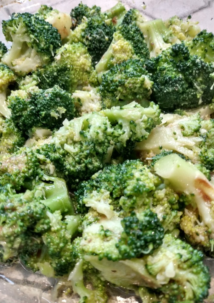 Una foto de Ensalada de brócoli