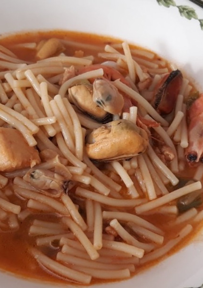Una foto de Cazuela de fideos andaluza