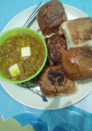 A picture of Pau bhaji.