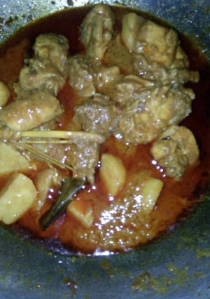 Foto resep Gulai ayam kentang tanpa santan bumbu pasar