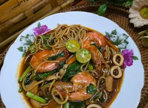 Gambar 28:7:26 - Mee hailam mak ani