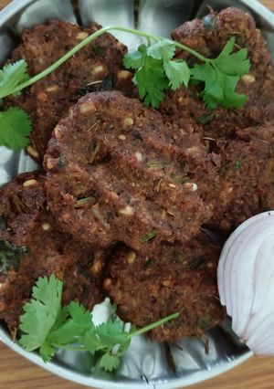 A picture of Banana flower Vadai.