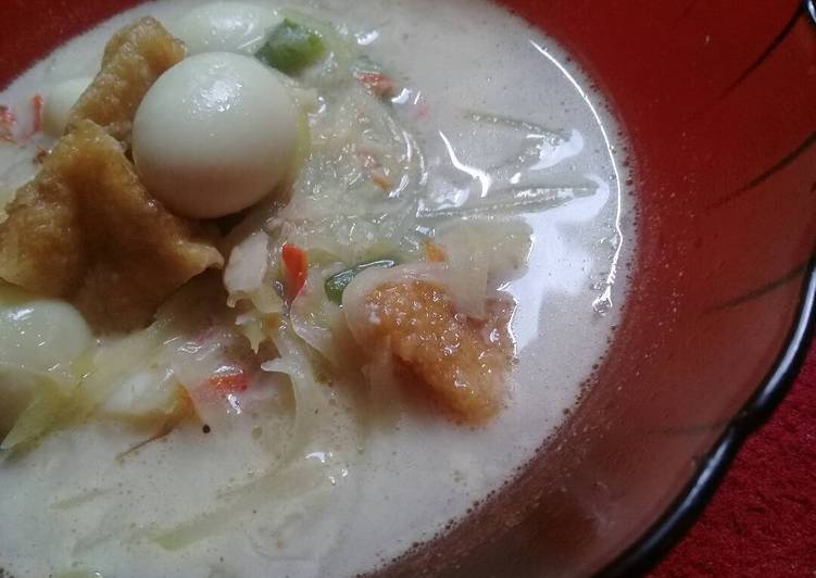 Sayur labu siam, tahu, telur puyuh