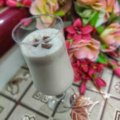 A picture of KitKat shake.