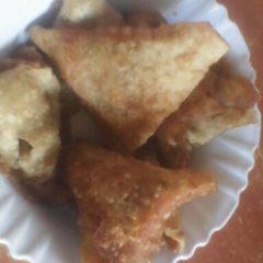 A picture of Samosas.